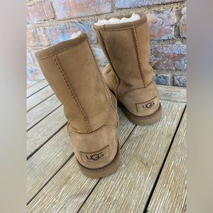 Ugg waterproof boots, size 3 little boy.